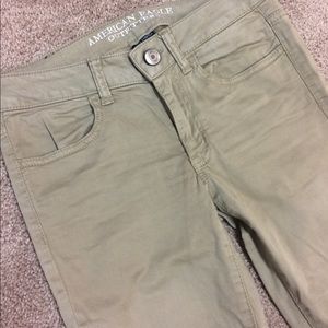 AE Khaki Super Stretch Skinny Jeans Size 2